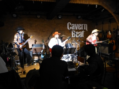 2012年カラフル年末ライブのライブレポ、その1(ジェイバンド~SUBERIMASU)_e0188087_08319.jpg