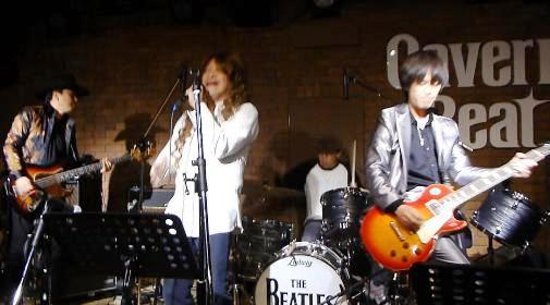 2012年カラフル年末ライブのライブレポ、その1(ジェイバンド~SUBERIMASU)_e0188087_23253160.jpg