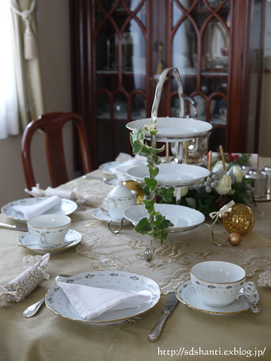 クリスマスのお茶のテーブル_a0169924_22201655.jpg