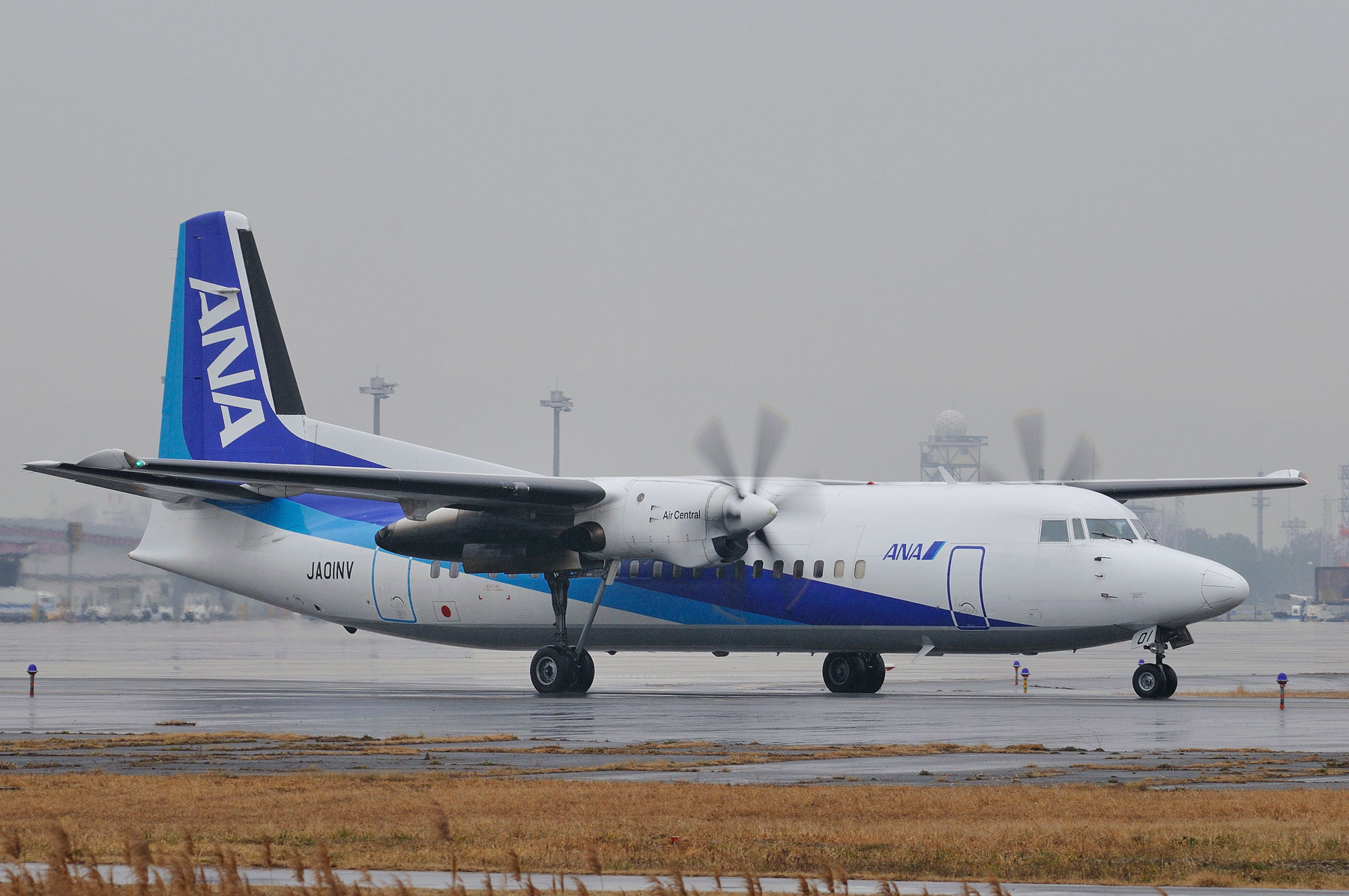 FOKKER50 / JA01NV : SKY LOUNGE GARDEN -transporter side-