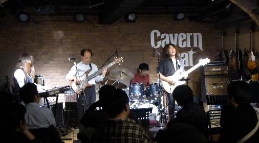 2012年カラフル年末ライブのライブレポ、その1(ジェイバンド~SUBERIMASU)_e0188087_23253751.jpg