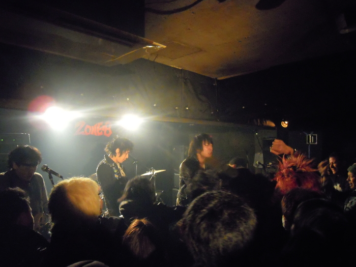 The Punk Survivalなクリスマス2012その2（SOくん本当にお疲れ様!!!）_e0184090_13405351.jpg