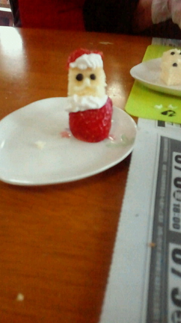 クリスマスケーキ特集_c0205393_12375156.jpg