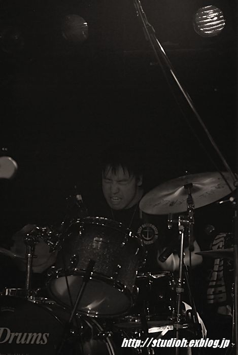 f0008102_23282.jpg