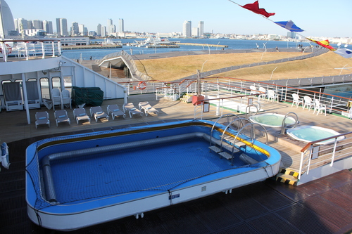 何となく船上見学会へ ピースボート 専業主婦の愚痴話