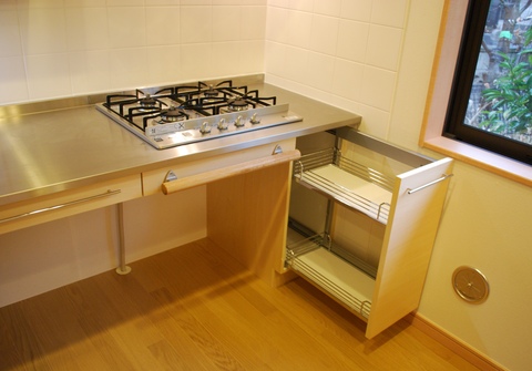 車いすのある住宅のキッチン設計 その２ アトリエ椿 日々