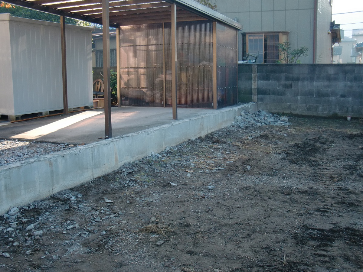 ブロック塀 基礎の解体 市原市リフォーム店の社長日記 日日是好日 ブロック塀 基礎の解体 市原市リフォーム店の社長日記 日日是好日