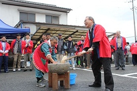 くれしん子ども餅つき大会 _e0175370_12511949.jpg