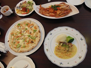食べ放題ランチ_e0238112_1651177.jpg