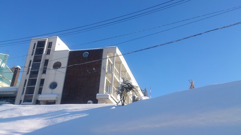 快晴の日の雪景色をどうぞ。_d0182179_19355928.jpg