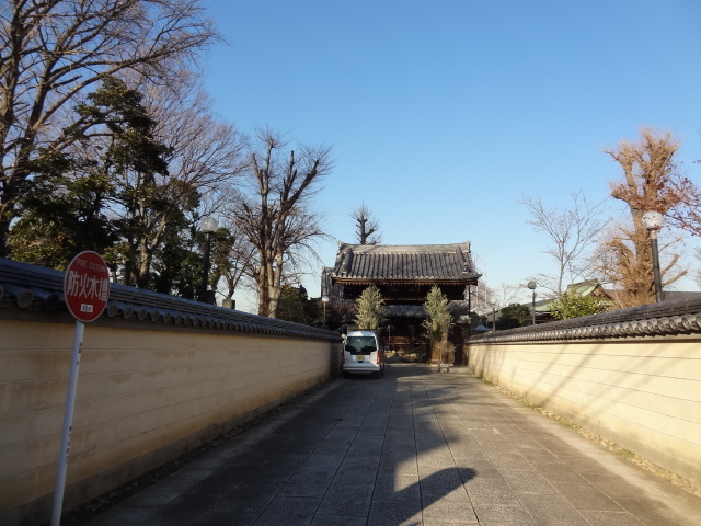 師走は歩く　呑川緑道を歩く　自由が丘～中根～都立大学_e0016828_12512219.jpg