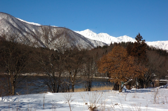 青木湖、白馬三山を眺める_c0002943_1825240.jpg