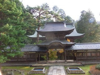 山中温泉と金沢兼六園・永平寺・一乗谷朝倉氏遺跡 _c0088437_8314237.jpg