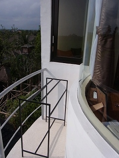 Tower Room#34@Tegal Sari Accommodation  ～外観と眺め編～ (\'12年9月)_a0074049_1681676.jpg