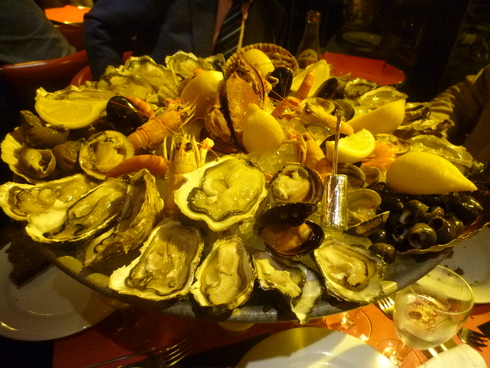 煌きのParis Les Invalides☆ご褒美のディナーは牡蠣のご馳走。。。♡。..。.ﾟ｡*･｡♬♪*† _a0053662_2391647.jpg