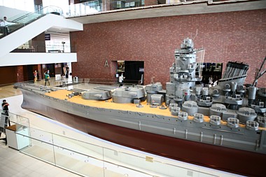 大和と潜水艦_c0113444_1474220.jpg