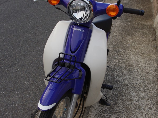 ホンダ スーパーカブ ダークグリーン 前面バスケット・後部ボックス