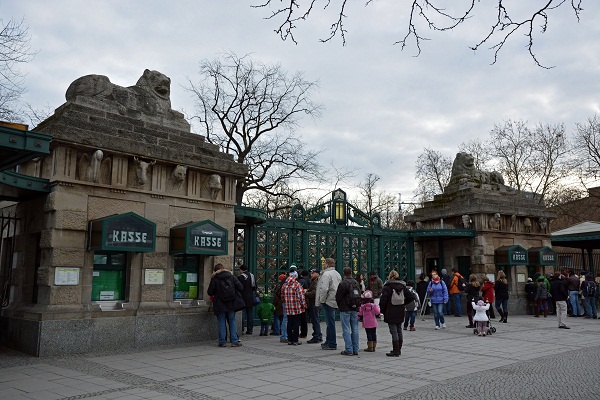 大晦日はベルリン動物園へ　～　伝説化したクヌート、その思い出_a0151913_312263.jpg