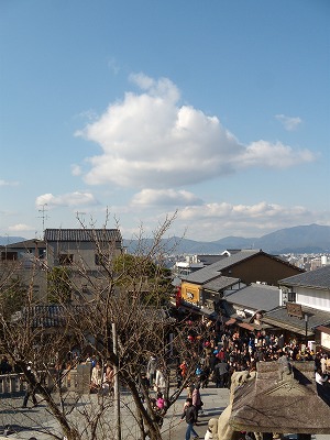 明日は水曜日ですよ!_d0165772_21582578.jpg