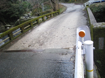 読書～山登り～温泉～映画　　背振　鬼ケ鼻岩山_c0077338_9165782.jpg