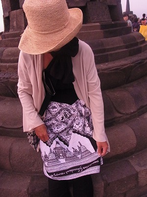 DAY 3 : Dawn At Borobudur+ Intellectual Tour @ amanjiwo (\'12年10月)_a0074049_1655711.jpg