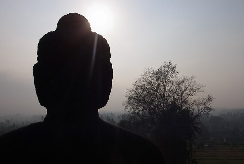 DAY 3 : Dawn At Borobudur+ Intellectual Tour @ amanjiwo (\'12年10月)_a0074049_1761327.jpg