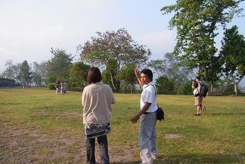 DAY 3 : Dawn At Borobudur+ Intellectual Tour @ amanjiwo (\'12年10月)_a0074049_178518.jpg