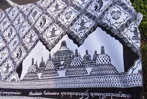 DAY 3 : Dawn At Borobudur+ Intellectual Tour @ amanjiwo (\'12年10月)_a0074049_179768.jpg
