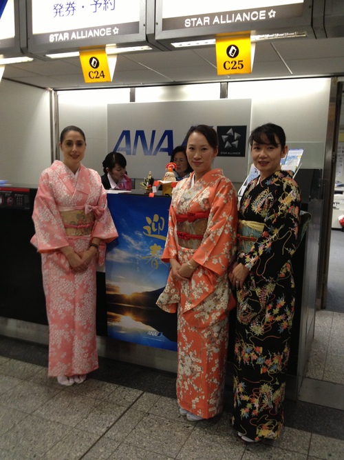 2013年 新年明けまして、おめでとうございます_e0151619_12175289.jpg