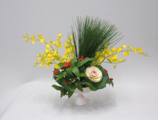 万年青で生ける新春の花_c0165824_2242257.jpg