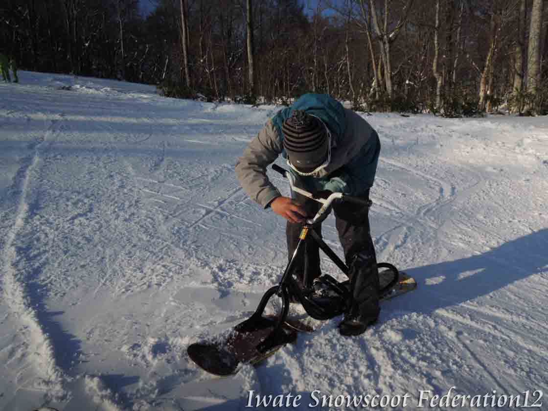 スノースクート　SNOWSCOOT　リフト救助_c0141734_17272826.jpg