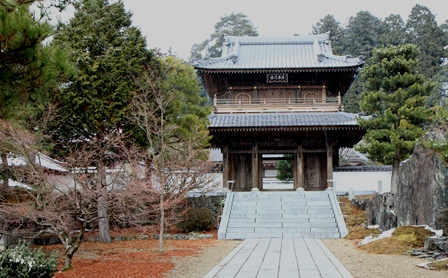 里山の神社に詣でる_d0163550_2229675.jpg