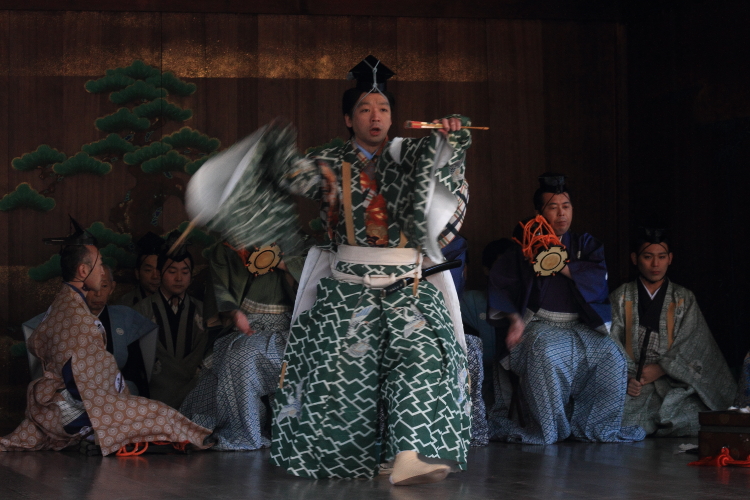 八坂神社「初能奉納」「かるた始め」_e0051888_2033619.jpg