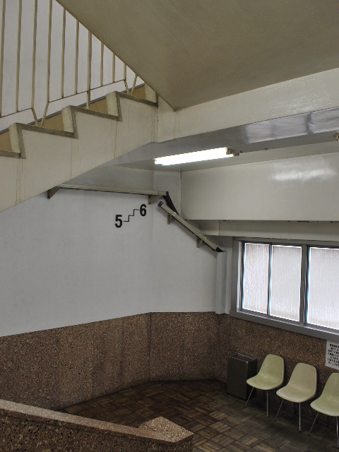 函館の棒二森屋デパート(函館の建築紹介)_f0142606_1414728.jpg
