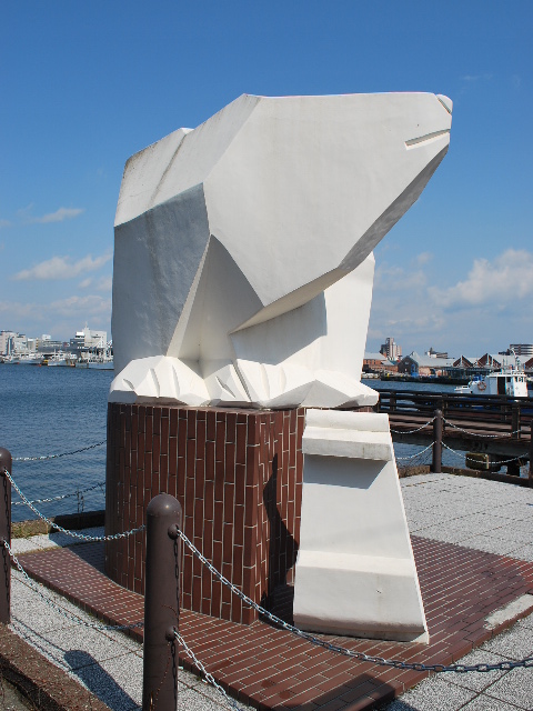 函館東浜の北海道第一歩の地碑(函館の建築紹介)_f0142606_1634783.jpg