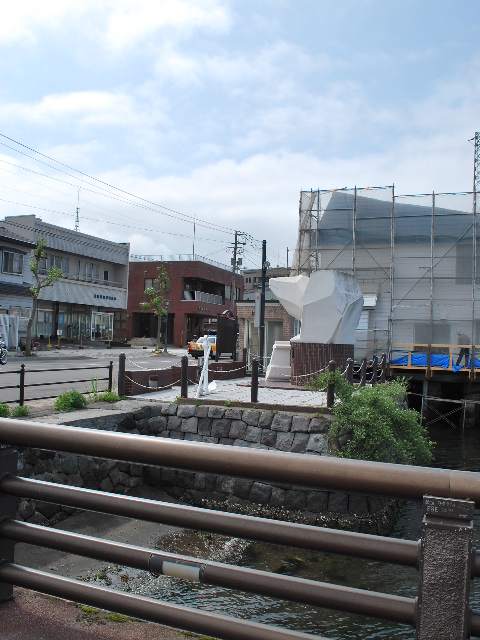 函館東浜の北海道第一歩の地碑(函館の建築紹介)_f0142606_16382272.jpg