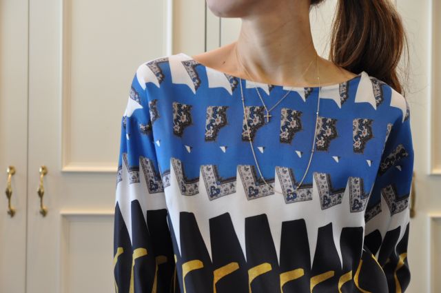 知性と粋な ・ ・ ・ DRIES VAN NOTEN_b0110586_16163579.jpg