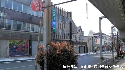 「あの夏で待ってる」の舞台の変化02 小諸市相生町2・3丁目交差点、青果店前 _e0304702_14331341.jpg