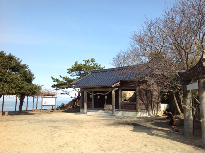 国東のさらなる龍宮ゲート…長崎鼻海触洞穴_f0071303_002493.jpg
