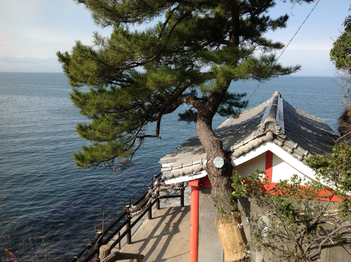 国東のさらなる龍宮ゲート…長崎鼻海触洞穴_f0071303_005773.jpg