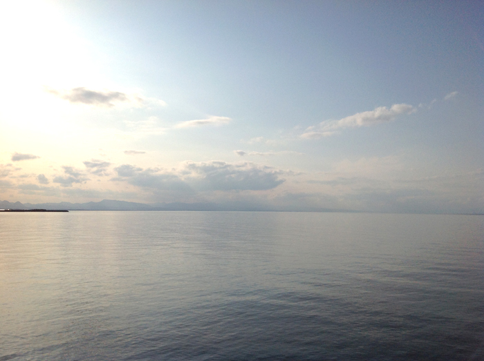 国東のさらなる龍宮ゲート…長崎鼻海触洞穴_f0071303_0112737.jpg