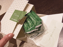 e0010353_23481275.gif