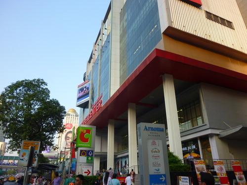 ＊＊Bangkok家族旅行１２／２６①＊＊_c0216472_21104422.jpg