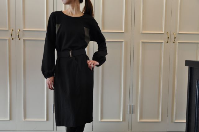 コート と ワンピース DRIES VAN NOTEN ._b0110586_19243369.jpg