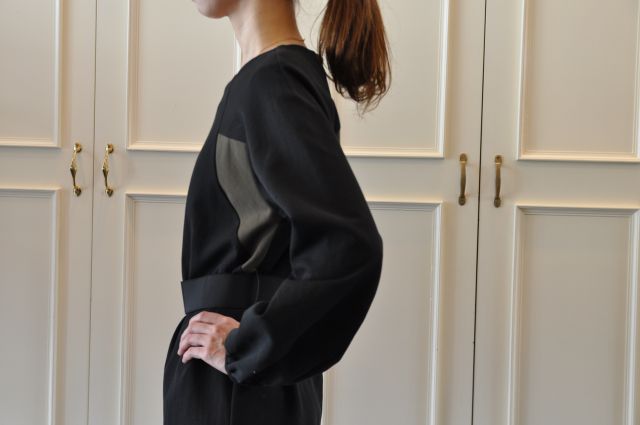 コート と ワンピース DRIES VAN NOTEN ._b0110586_1924498.jpg