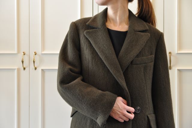 コート と ワンピース DRIES VAN NOTEN ._b0110586_1927571.jpg