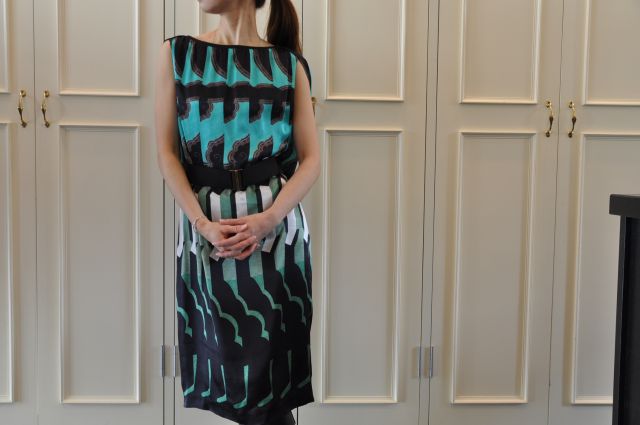 コート と ワンピース DRIES VAN NOTEN ._b0110586_21115893.jpg