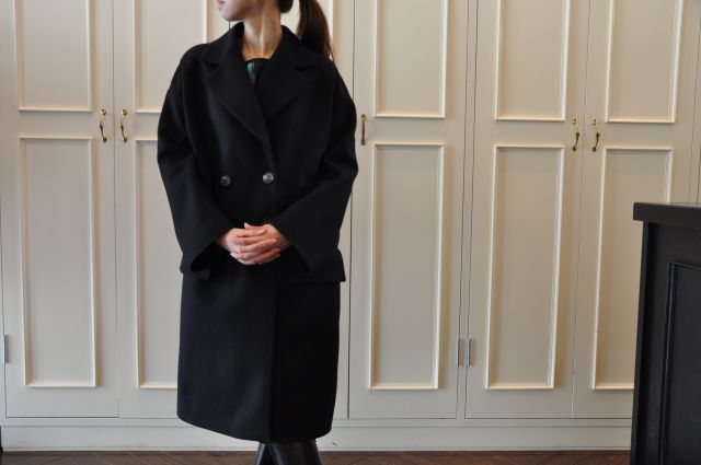 コート と ワンピース DRIES VAN NOTEN ._b0110586_21144318.jpg
