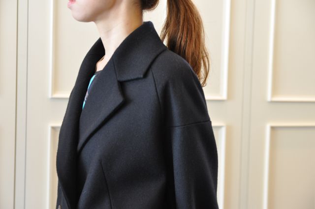 コート と ワンピース DRIES VAN NOTEN ._b0110586_21145869.jpg