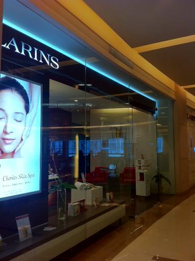 ホワイトニング☆CLARINS SKIN SPA_a0063997_718331.jpg